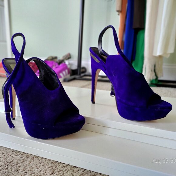 Dolce Vita Suede Open-Toe Sling Back Heel - Picture 1 of 8